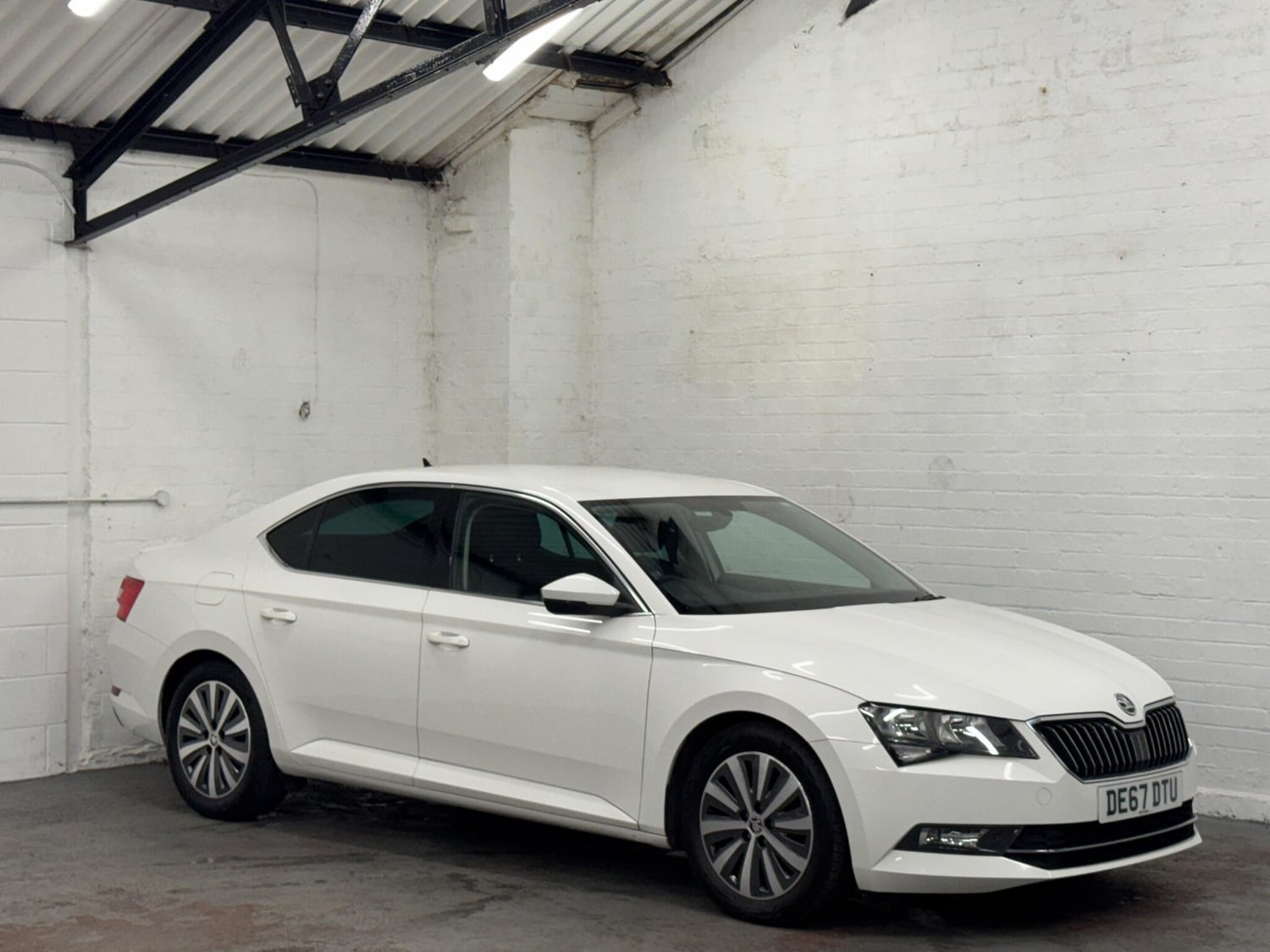 Skoda Superb 2017 - Cars in Birmingham