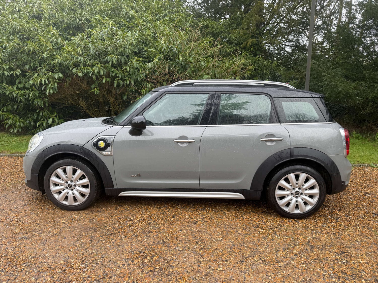 Mini Countryman 2017 - Cars in Leatherhead