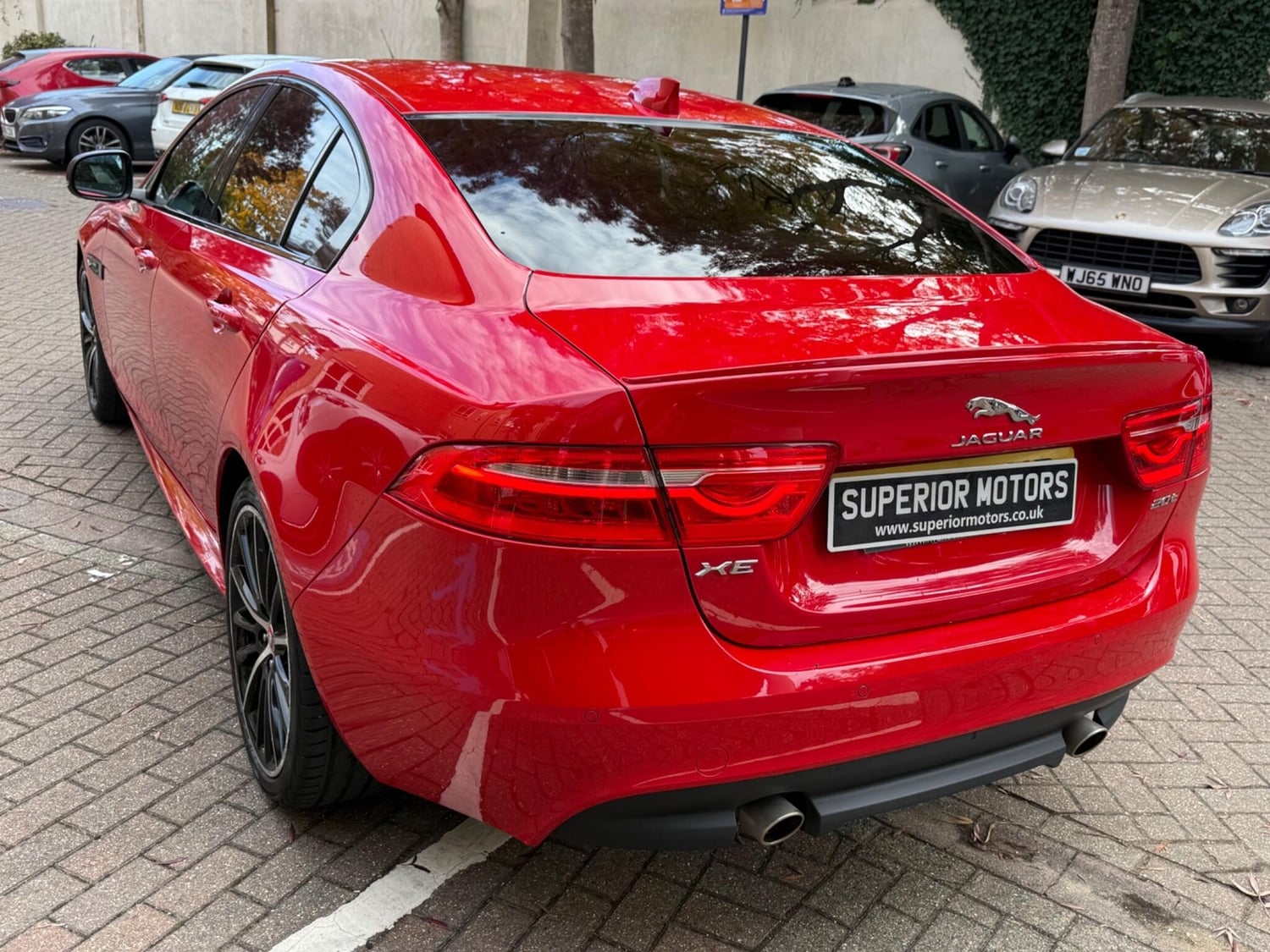 Jaguar XE 2019 - Cars
