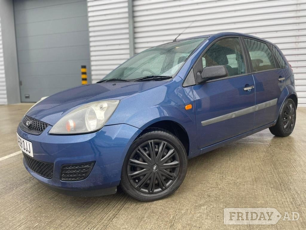 [ berth ]Ford Fiesta