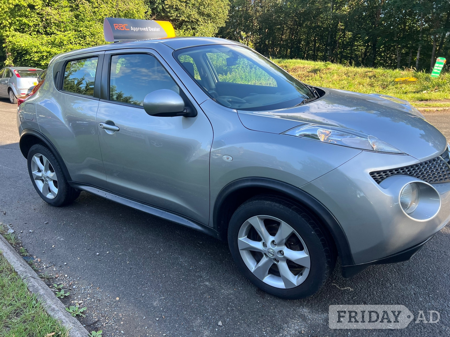 Nissan Juke 2011 - Cars in Horley