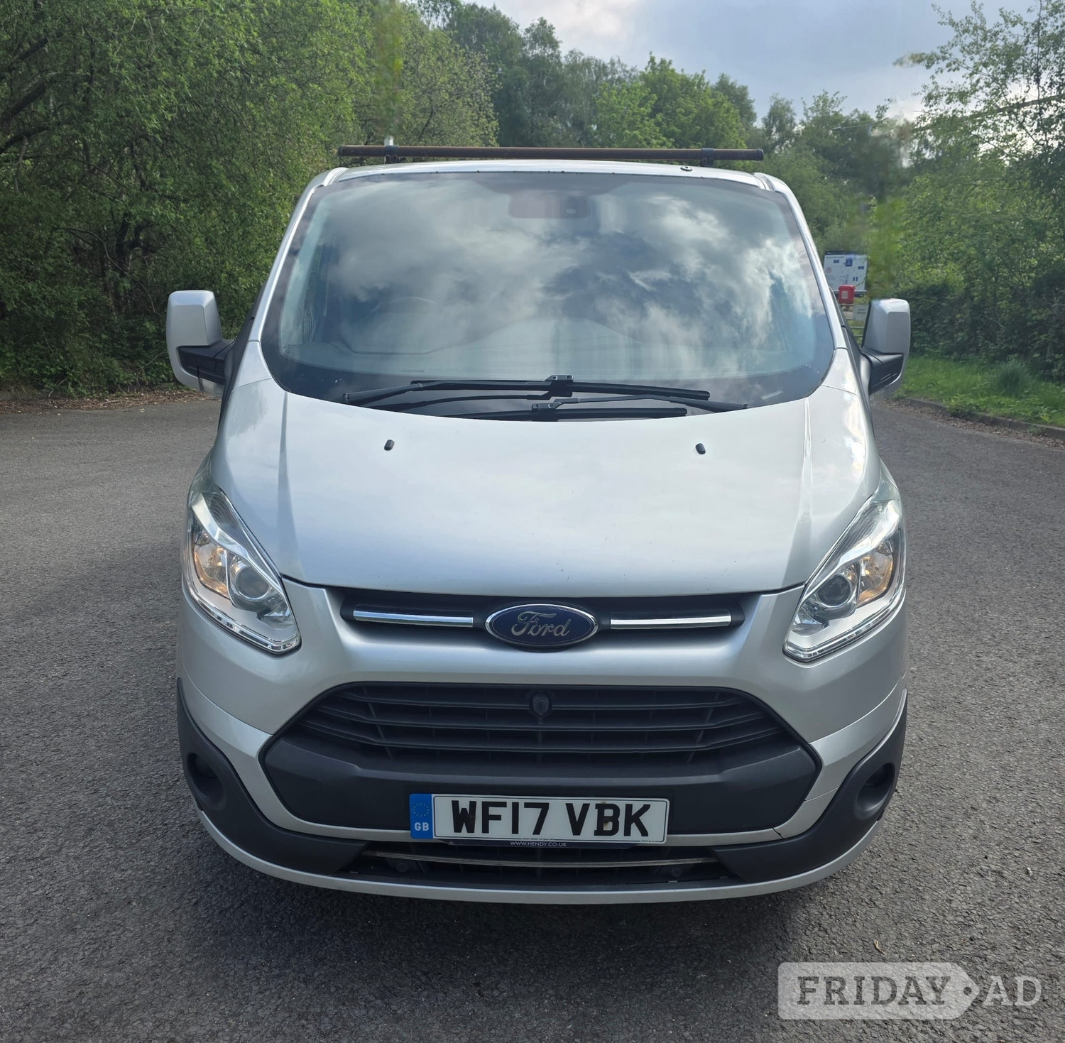 [ berth ]Ford Transit Custom