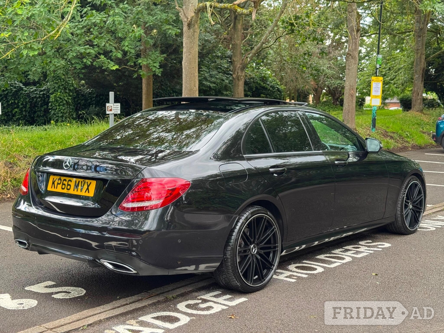 [ berth ]Mercedes-Benz E Class