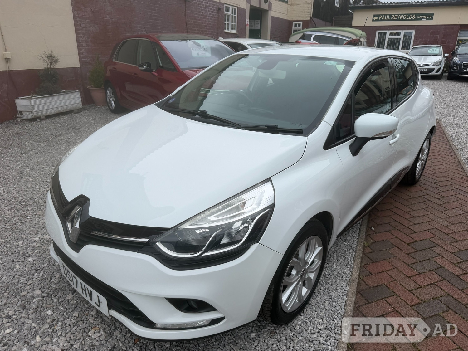 Renault Clio 2017 - Cars in Stafford