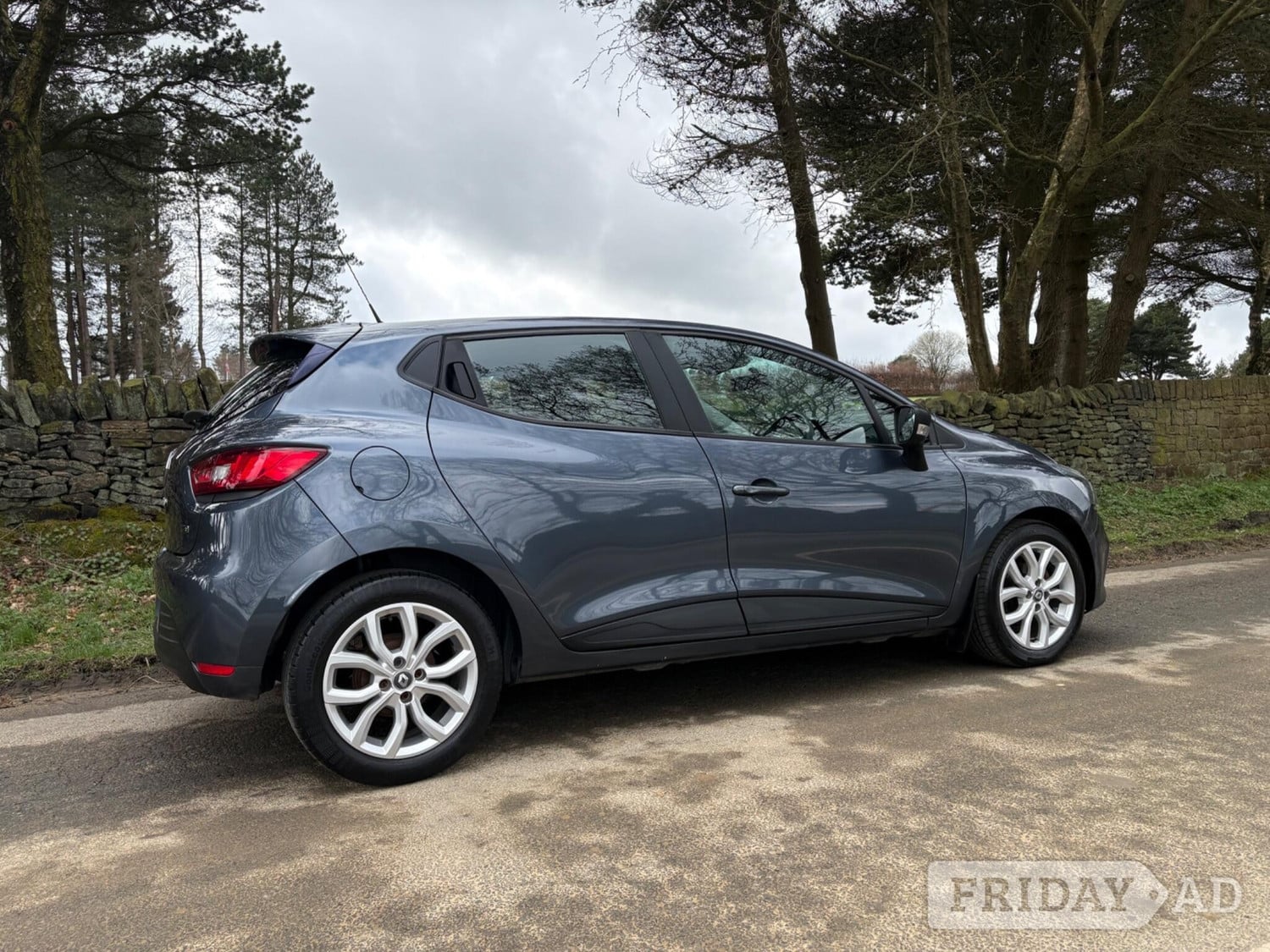 Renault Clio 2017 - Cars