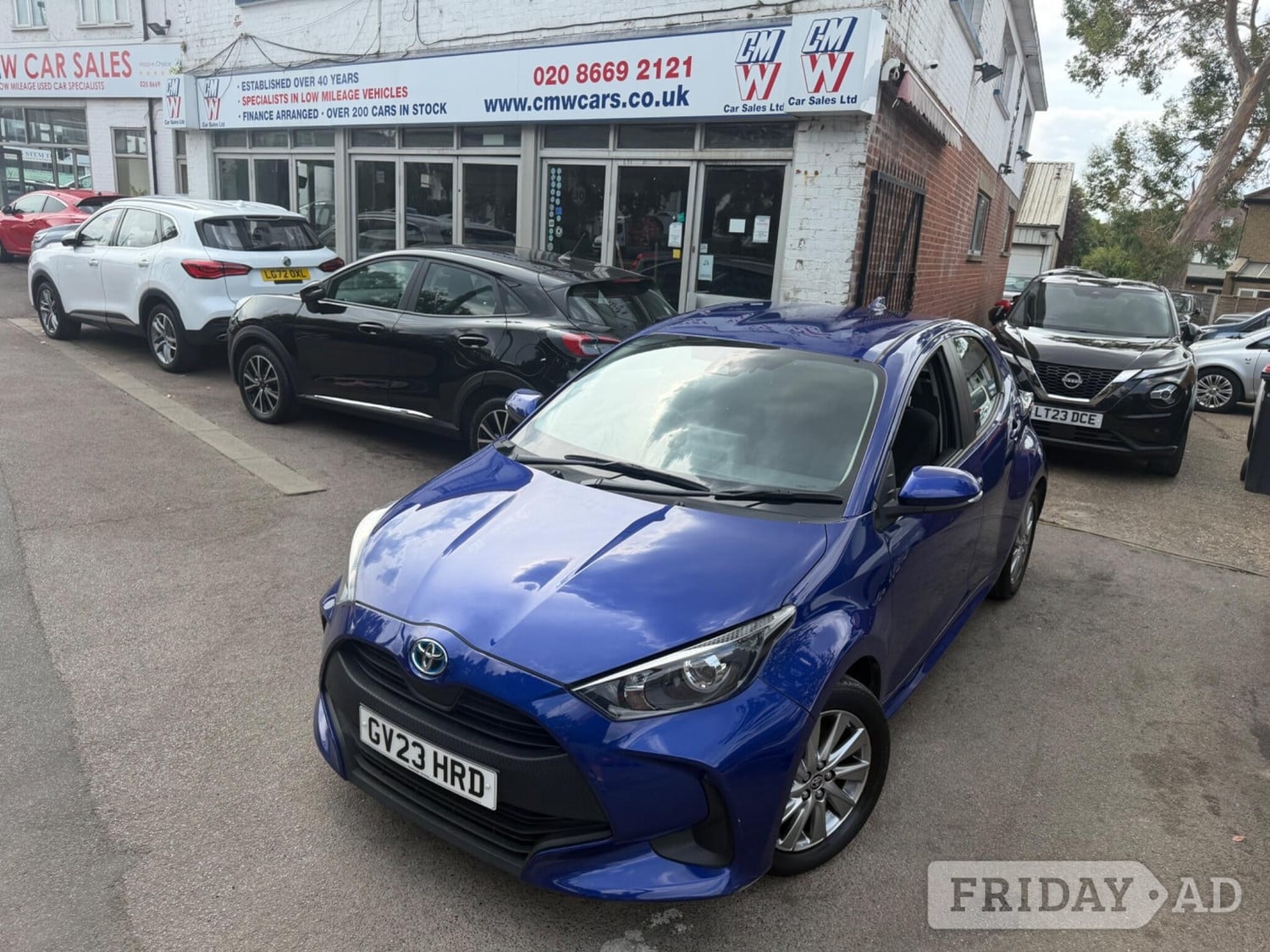 Toyota Yaris 2023 in Sutton