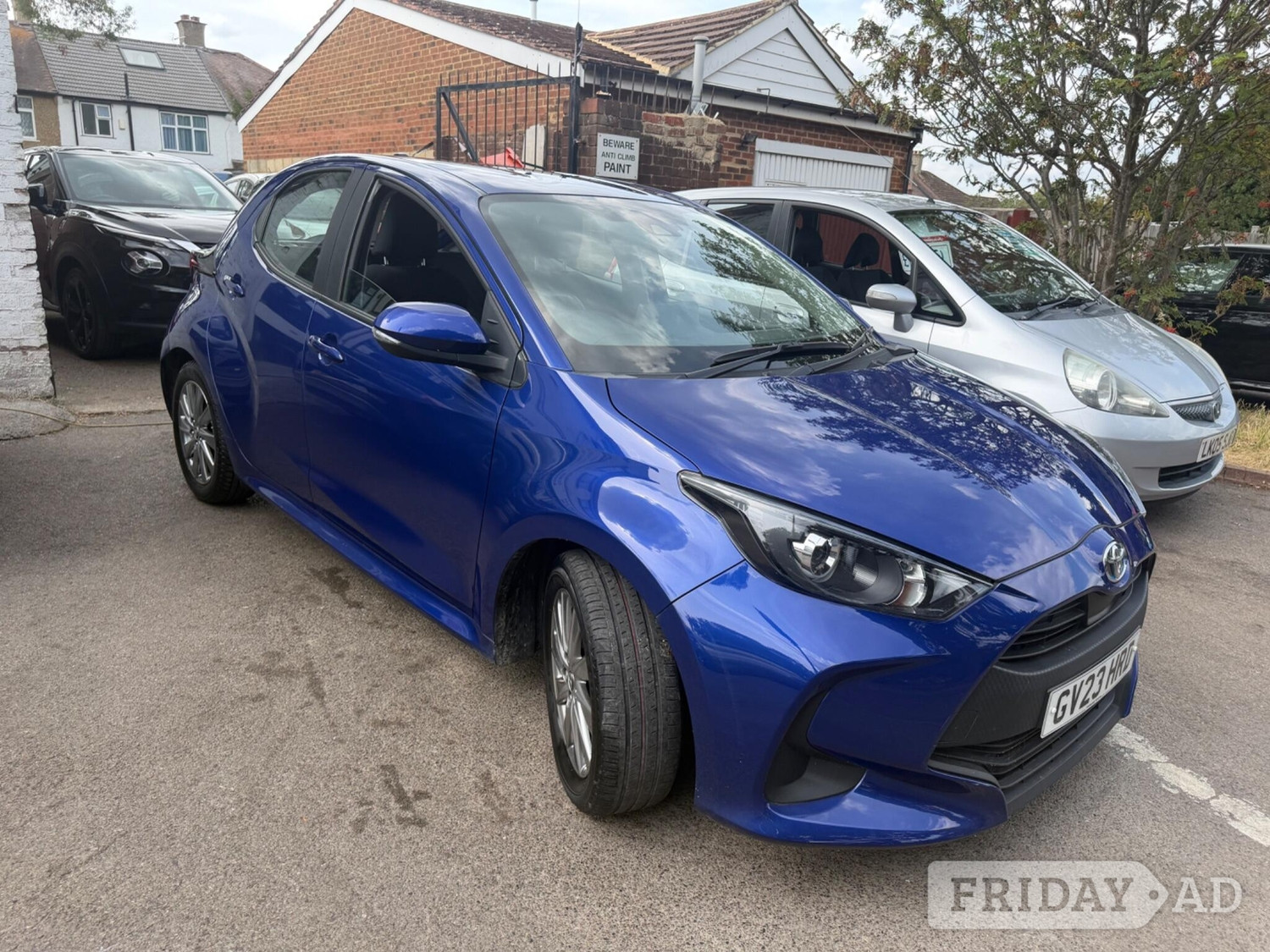 Toyota Yaris Sutton