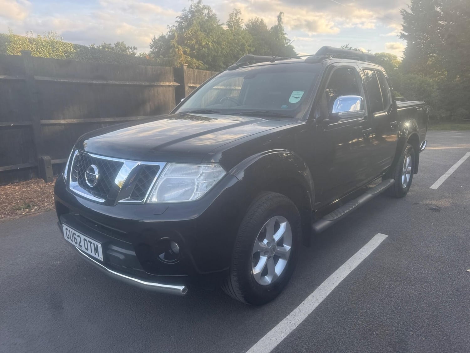 Nissan Navara Addlestone
