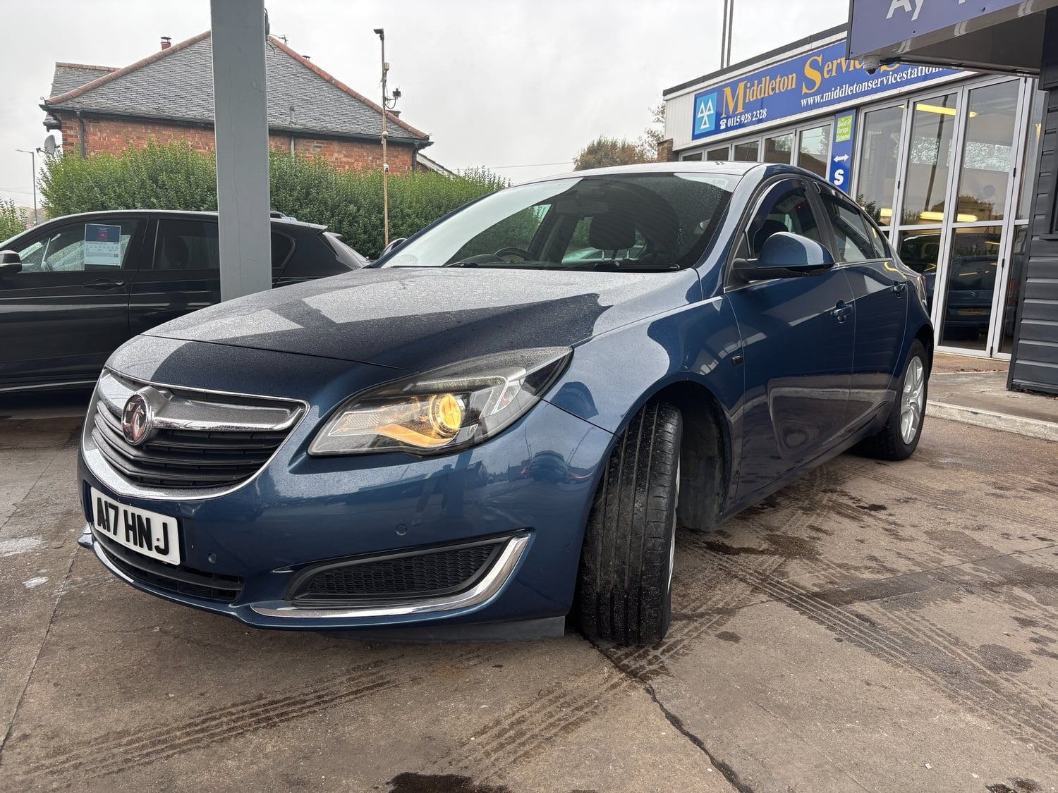 [ berth ]Vauxhall Insignia