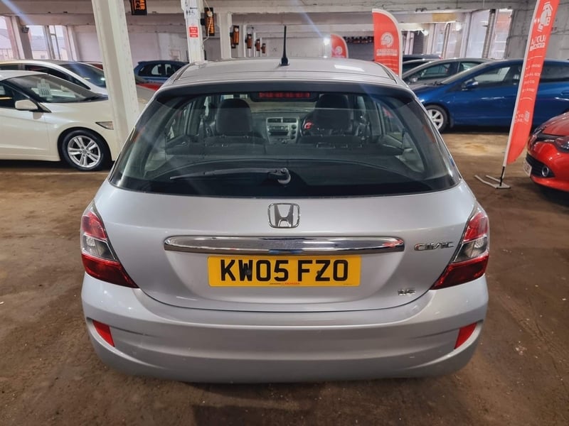 Honda Civic 2005 - Cars