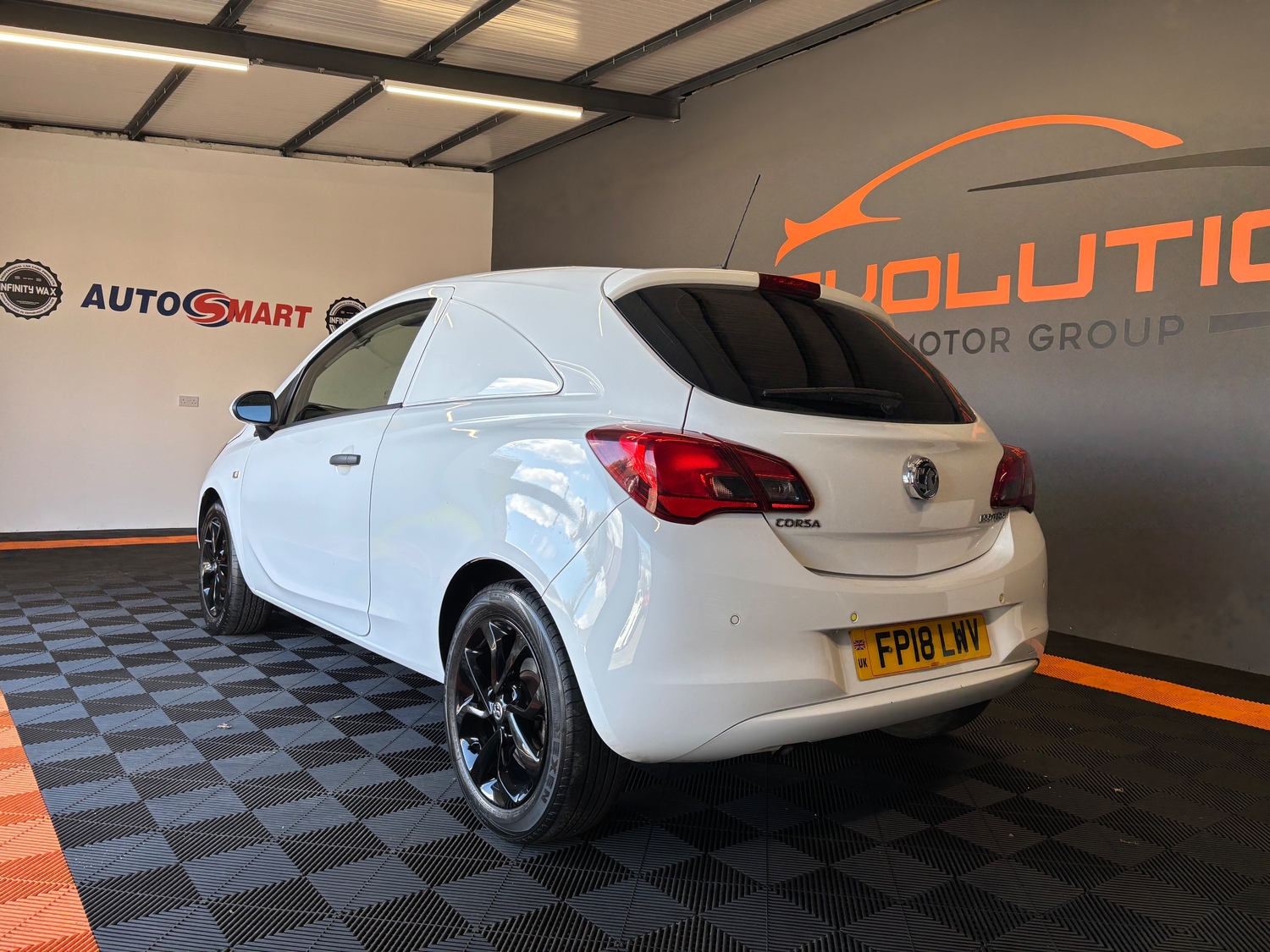 [ berth ]Vauxhall Corsa Van