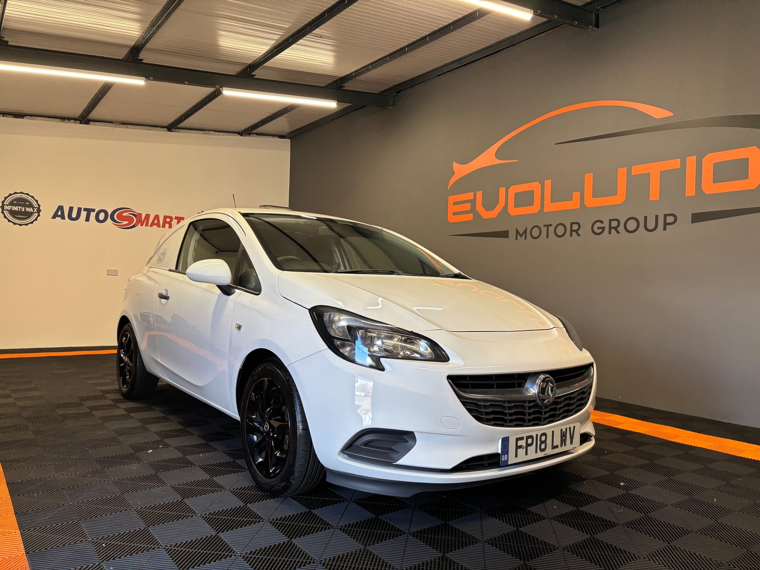 Vauxhall Corsa Van 2018 - Cars in Lochgelly