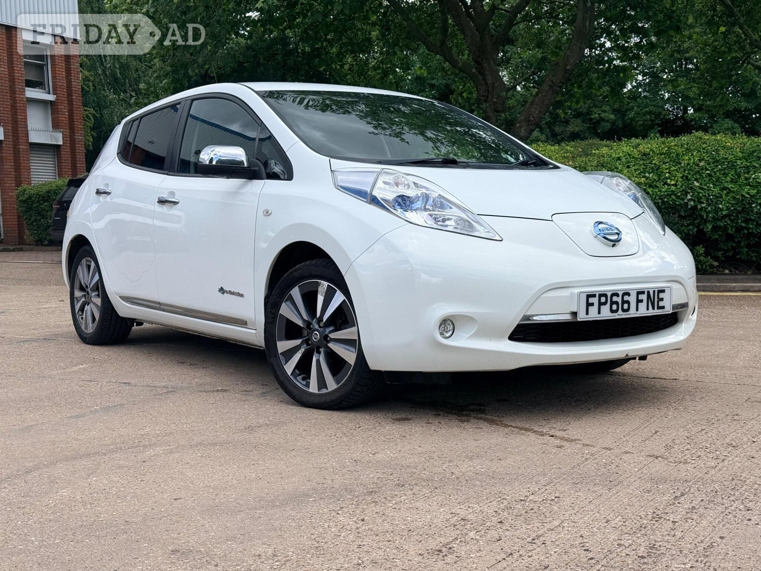 Nissan LEAF 2016 in Birmingham