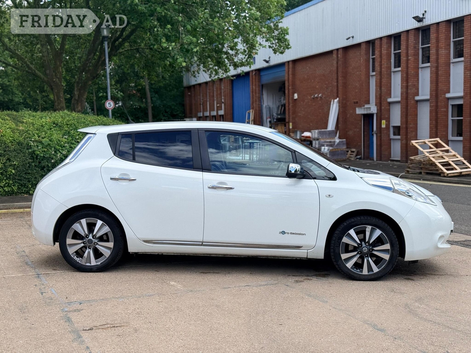 Nissan LEAF 2016 - Cars