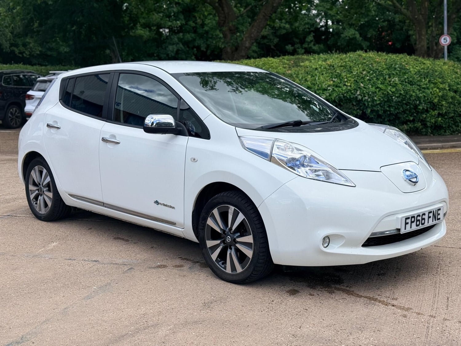 Nissan LEAF 2016 - Cars in Birmingham