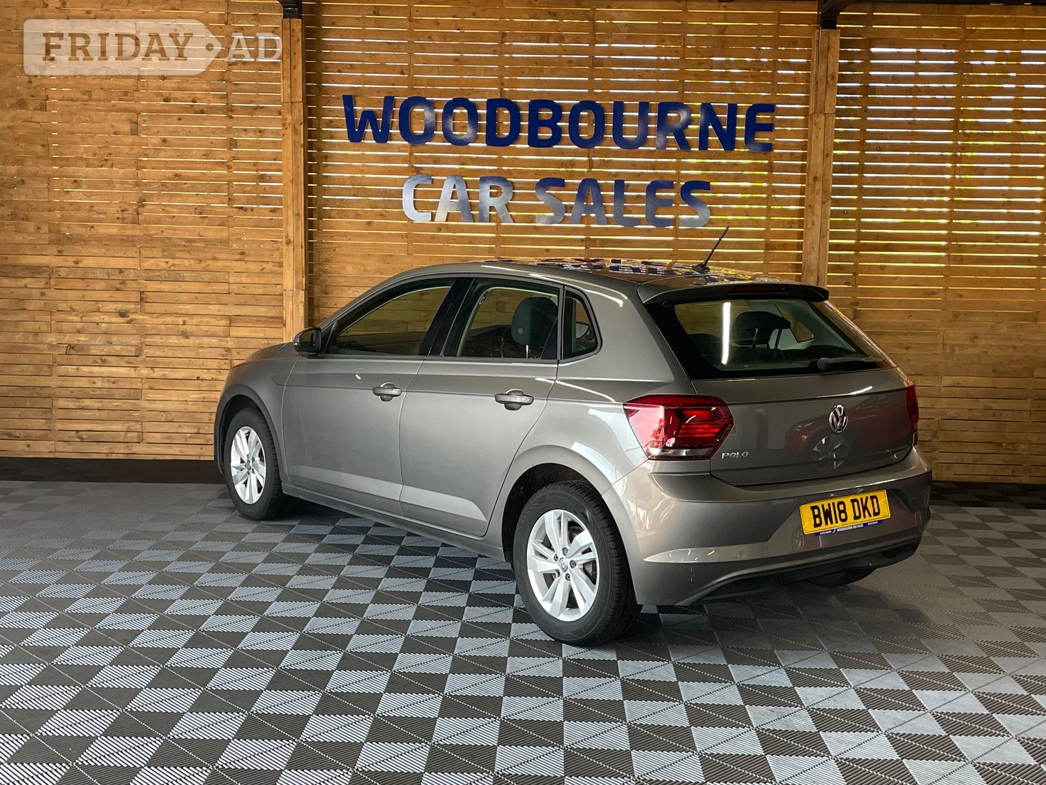 [ berth ]Volkswagen Polo