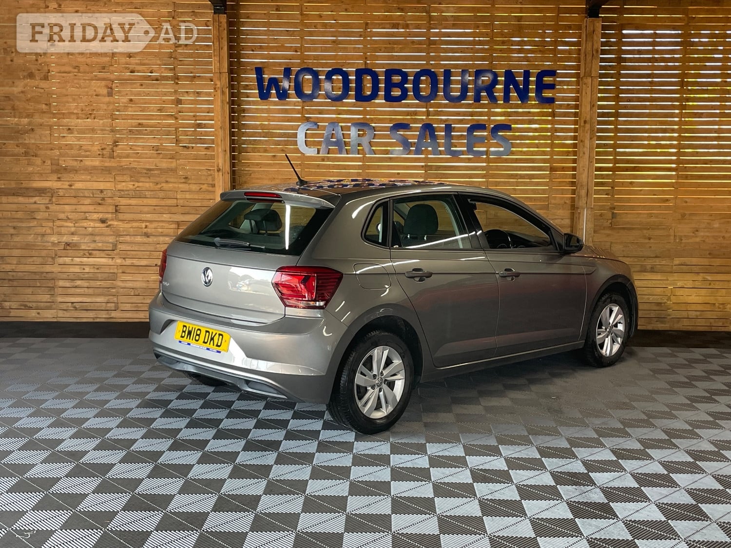 Volkswagen Polo 2018 - Cars in Brighton