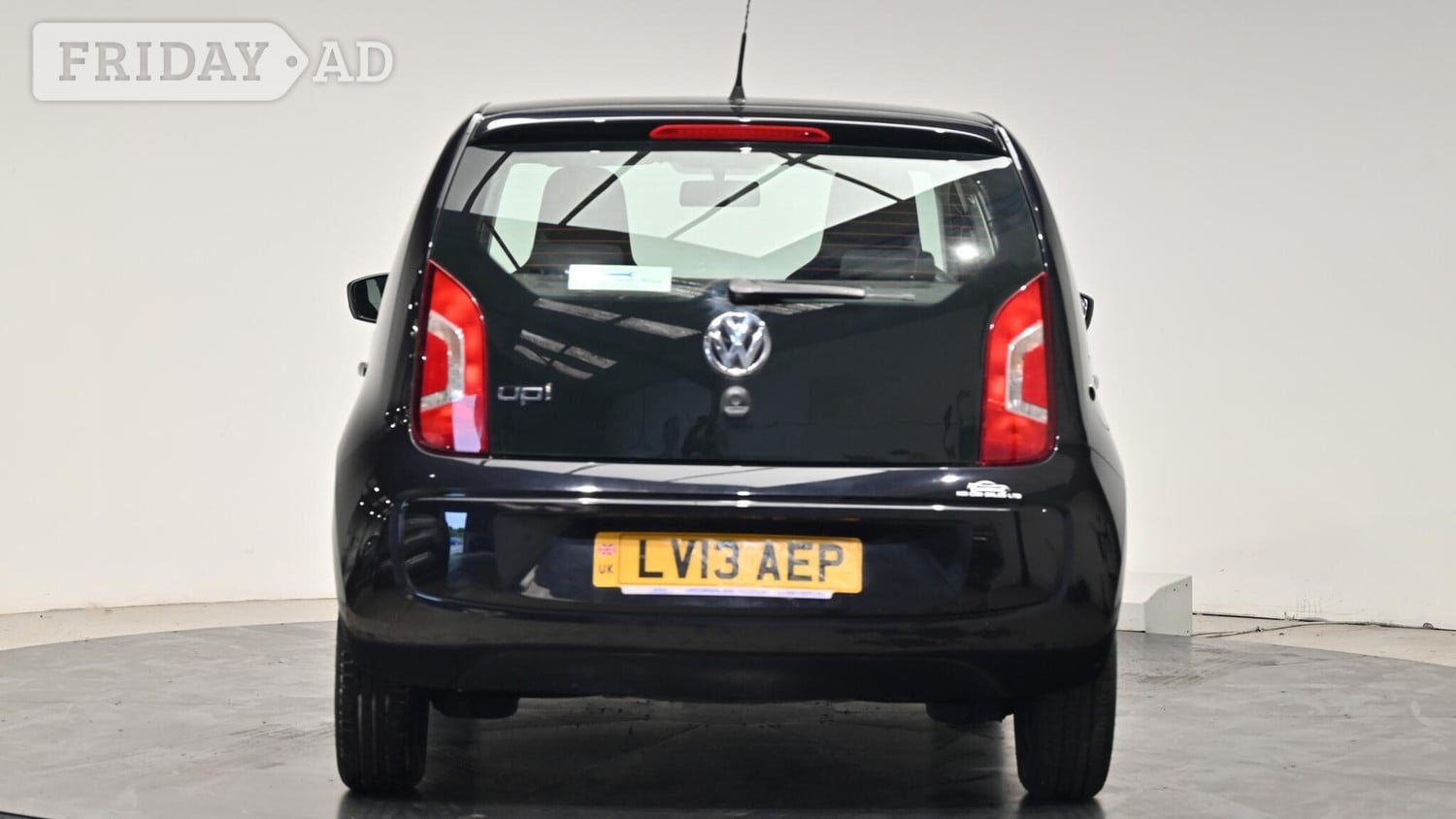 Volkswagen UP! 2013 - Cars