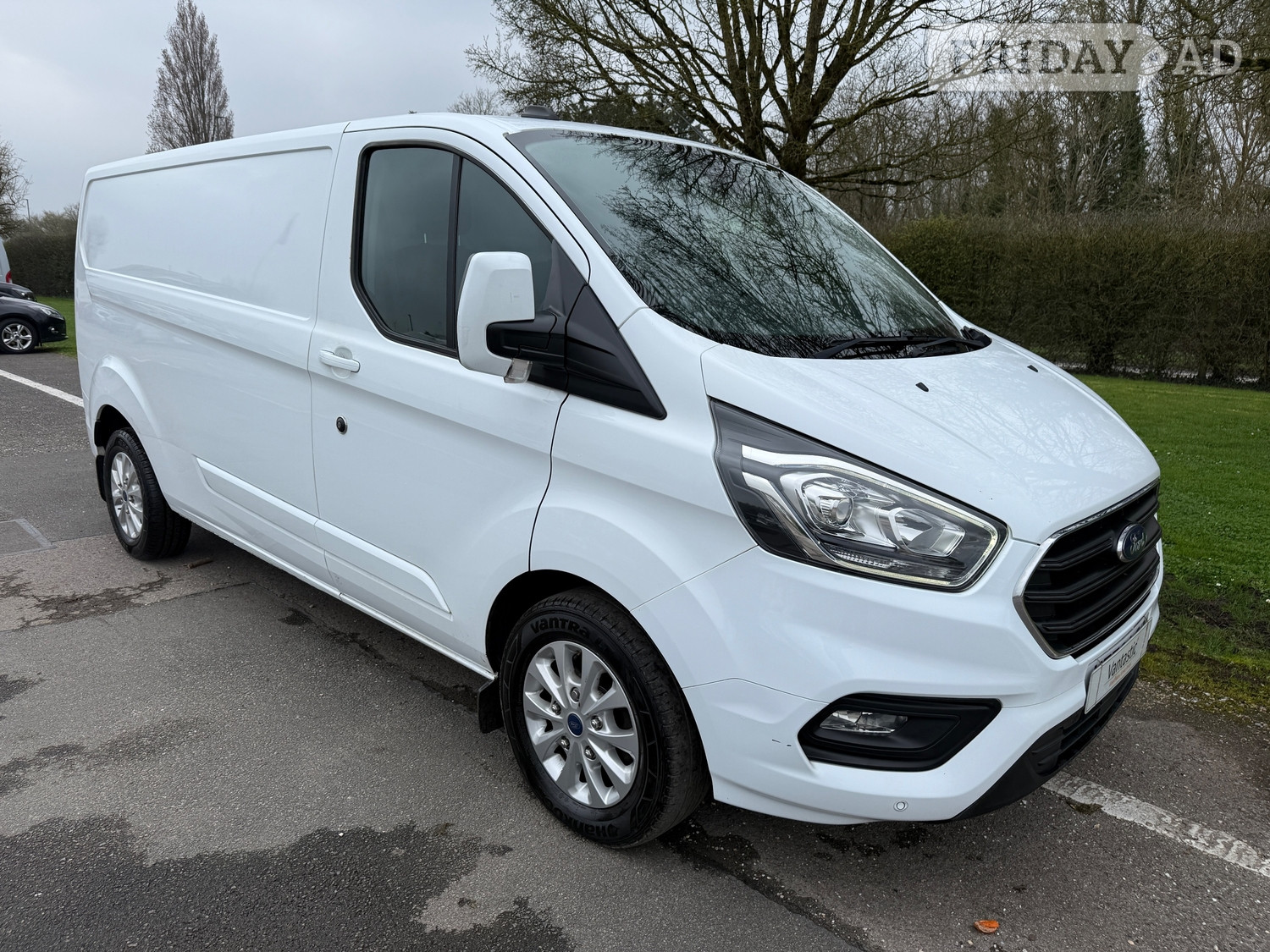 Ford Transit Custom 2023 in Chertsey