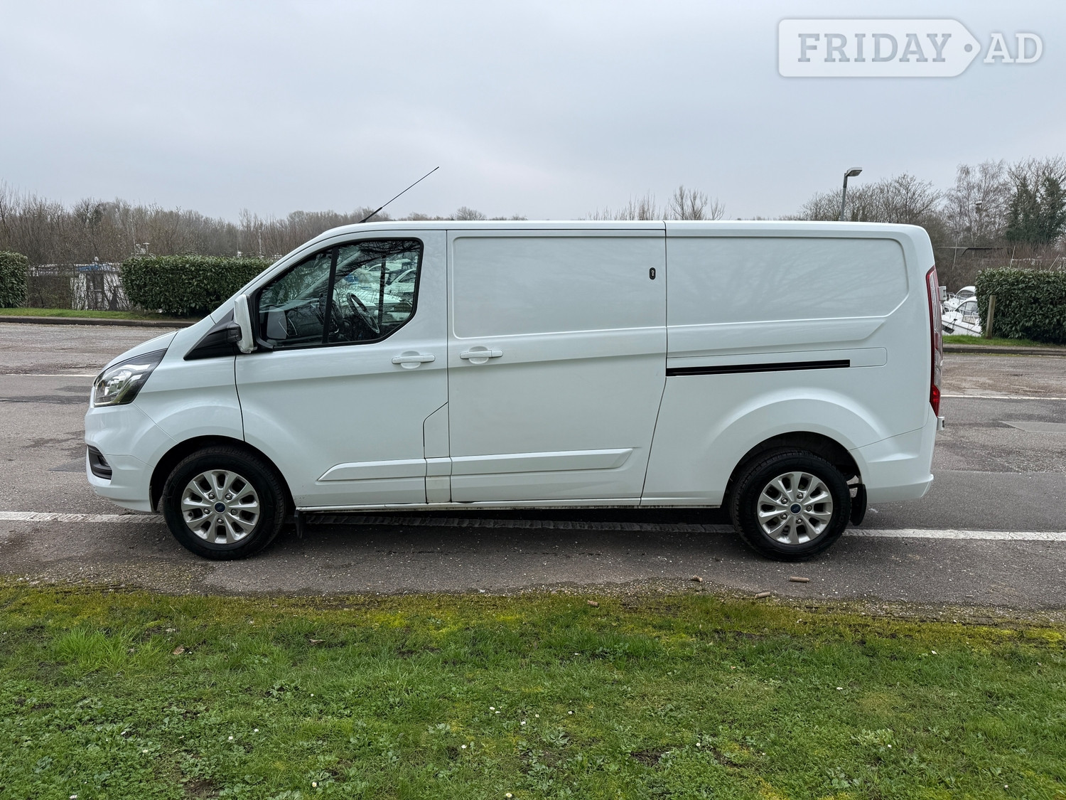 Ford Transit Custom 2023 - Vans & Commercial Vehicles