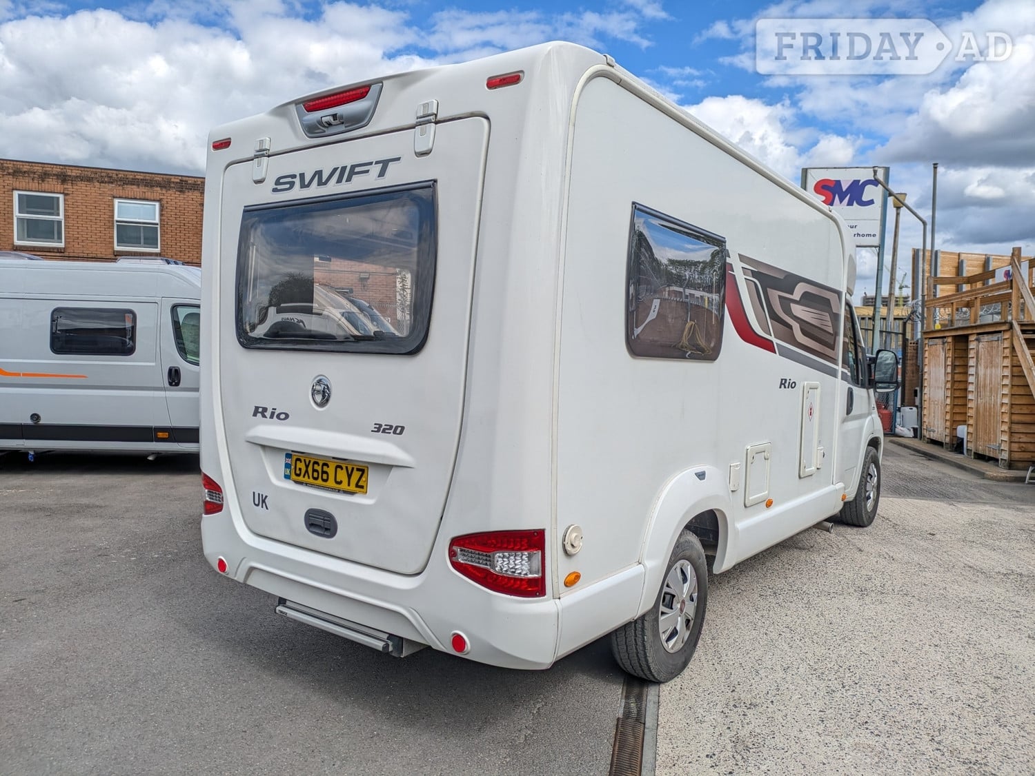 [ berth ]Swift Rio 320
