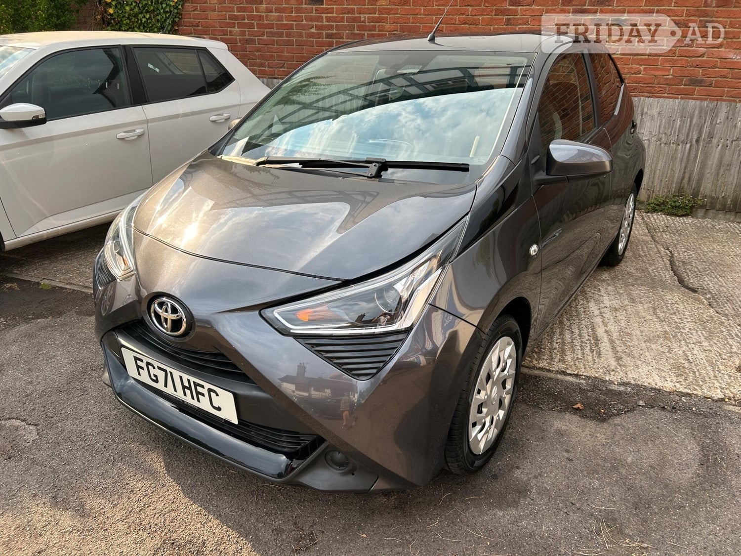 Toyota Aygo 2021 - Cars
