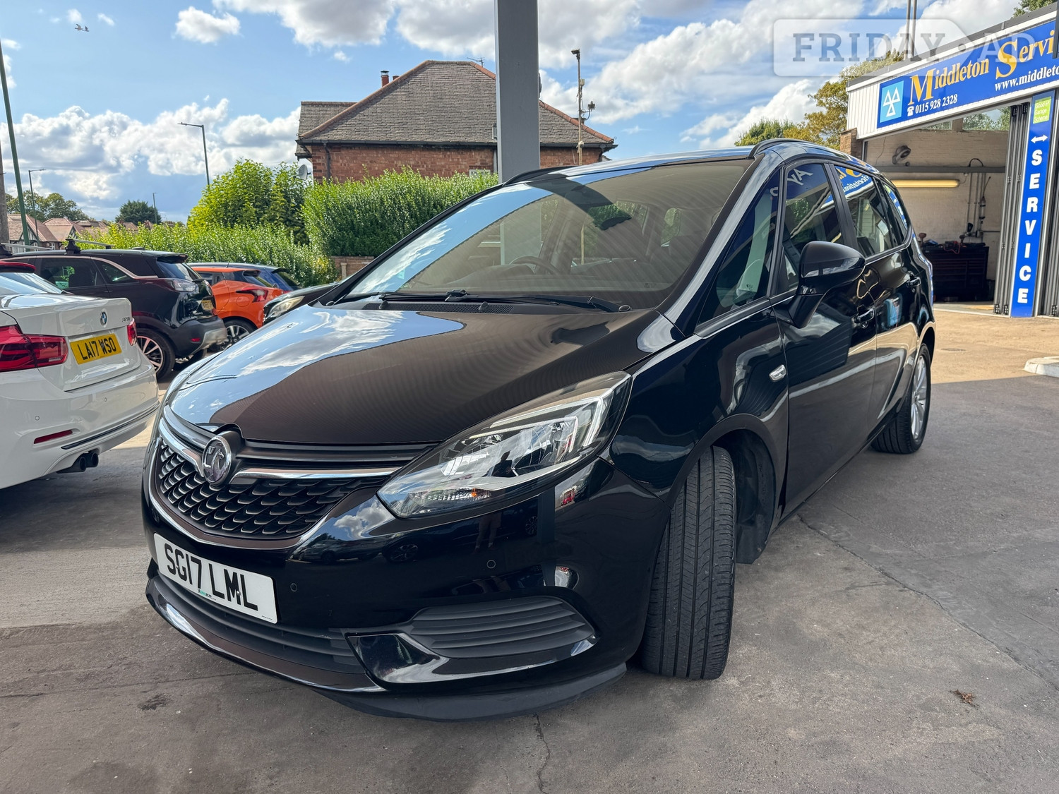 [ berth ]Vauxhall Zafira Tourer