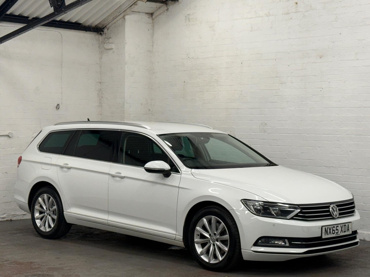 Volkswagen Passat 2015 - Cars in Birmingham