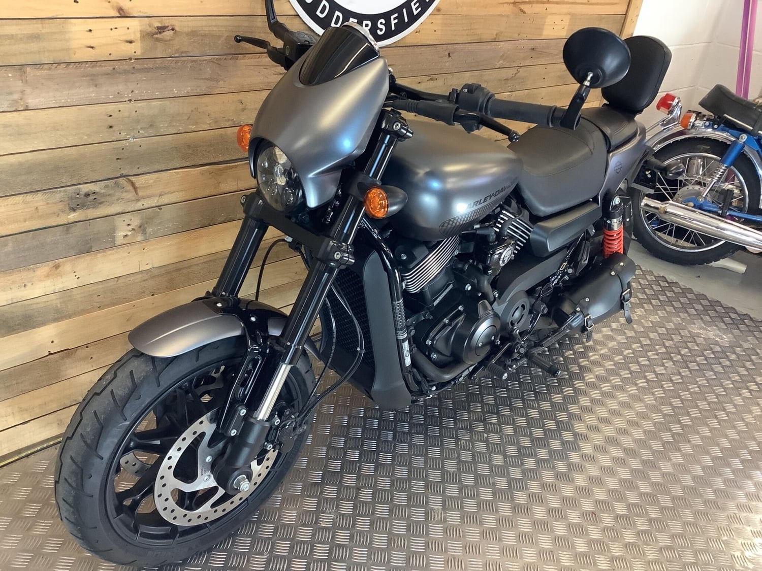 [ berth ]Harley-Davidson Street