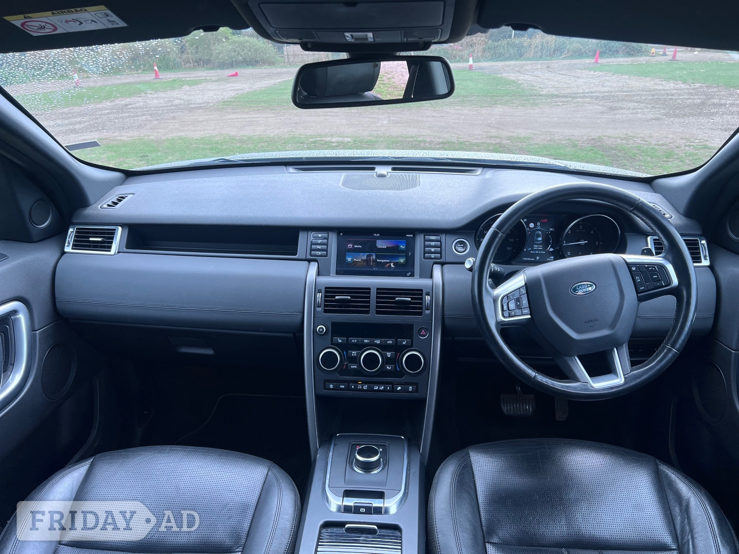 Land Rover Discovery Sport 2018 - Cars