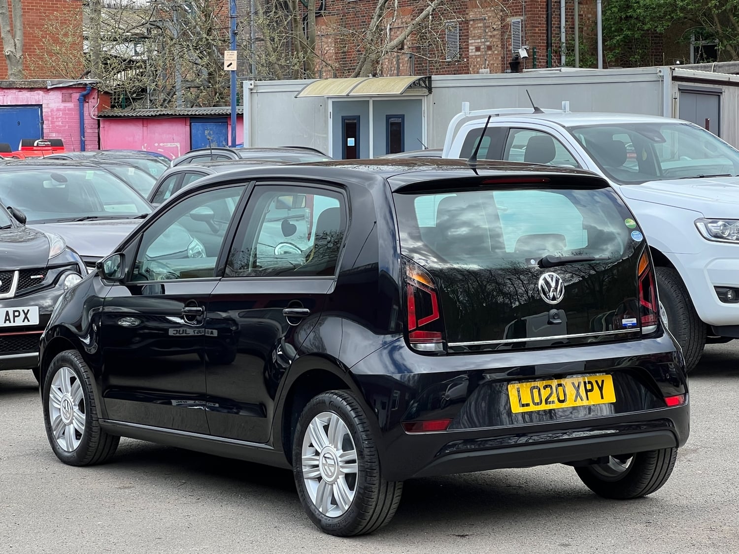 Volkswagen UP! 2020 - Cars