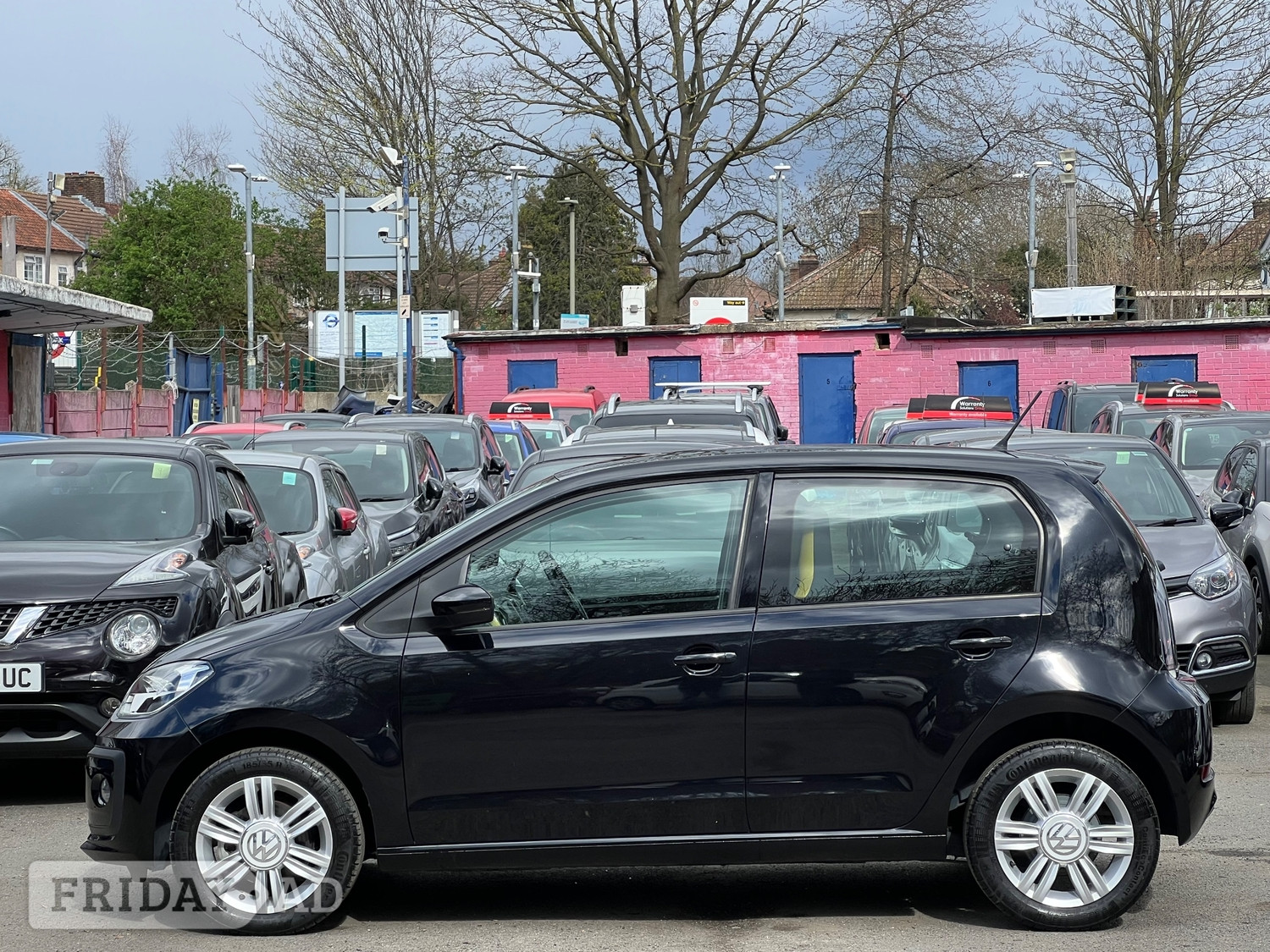 Volkswagen UP! 2020 - Cars in Brent