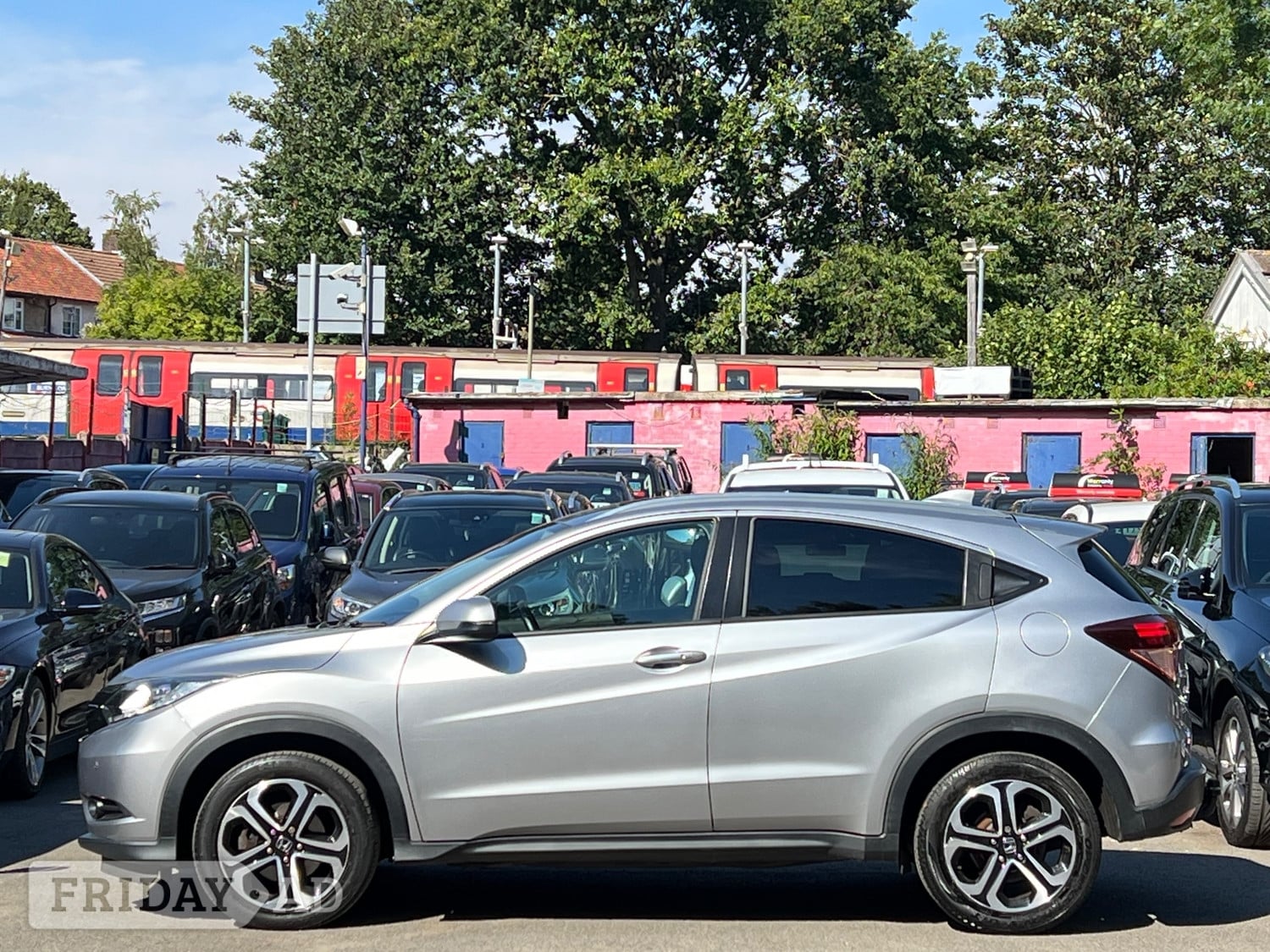 Honda HR-V 2017 - Cars in Brent