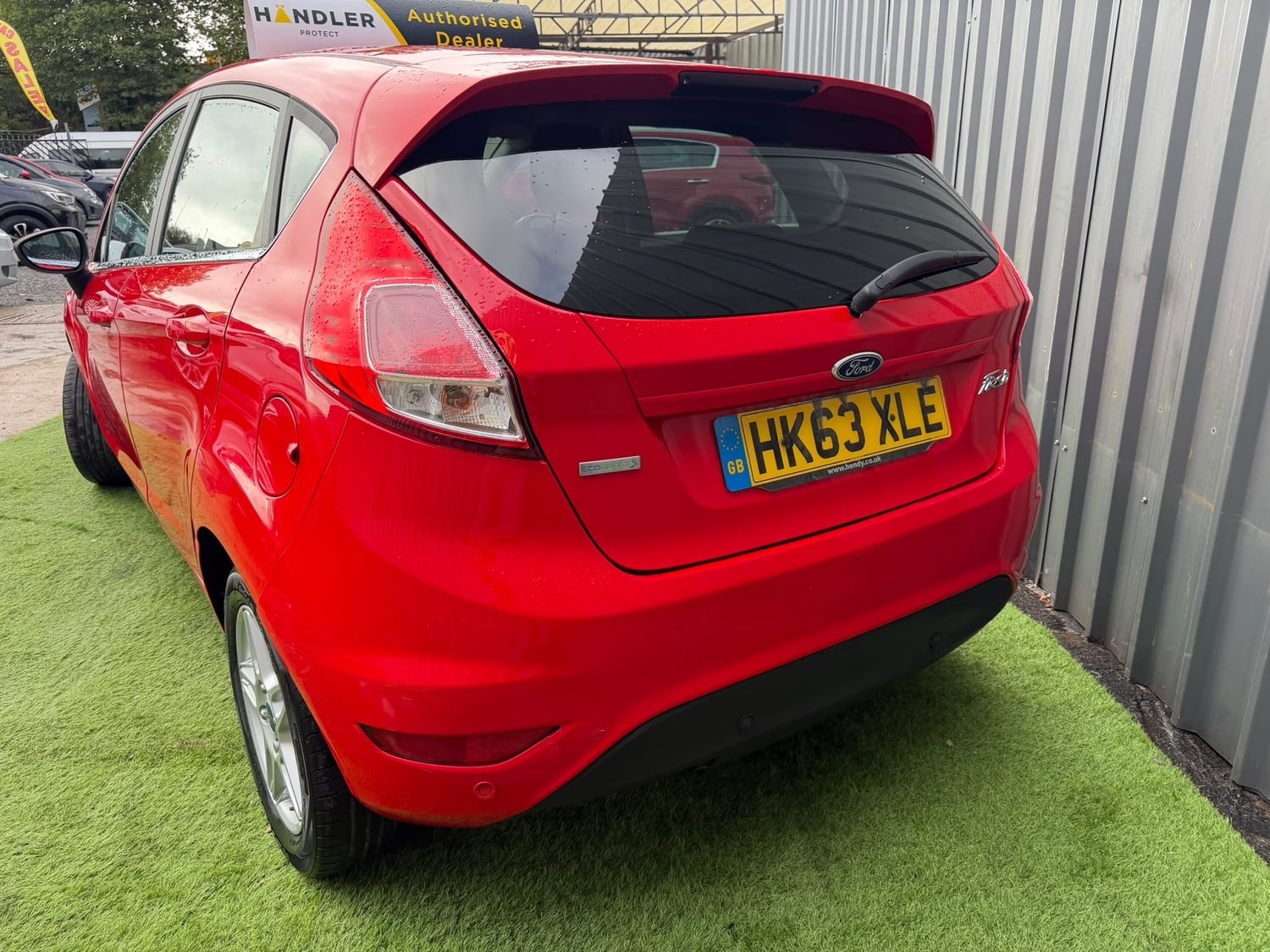 [ berth ]Ford Fiesta