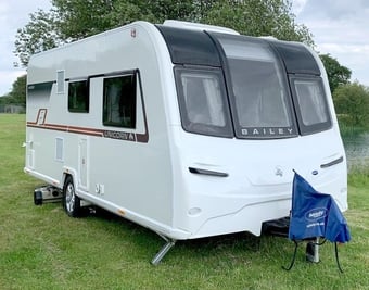 Bailey Unicorn Madrid S4 2019
