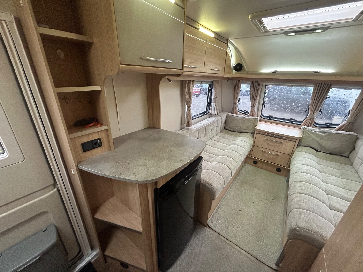 Coachman Vision 380 2015 - Motorhomes & Caravans