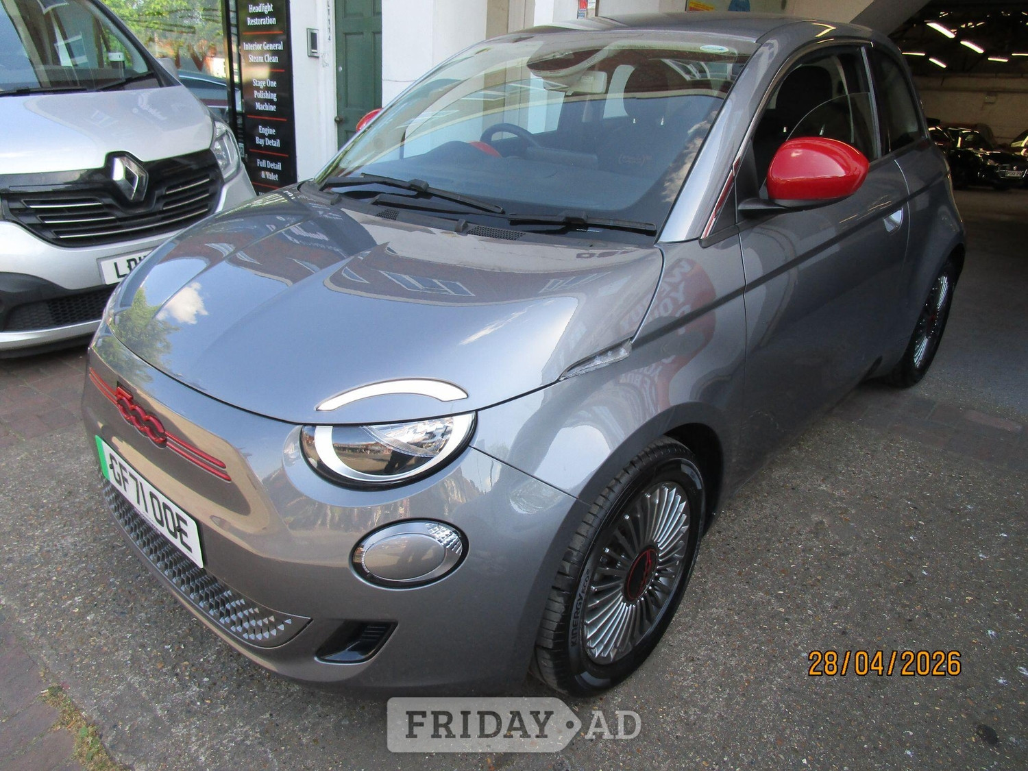 [ berth ]Fiat 500E