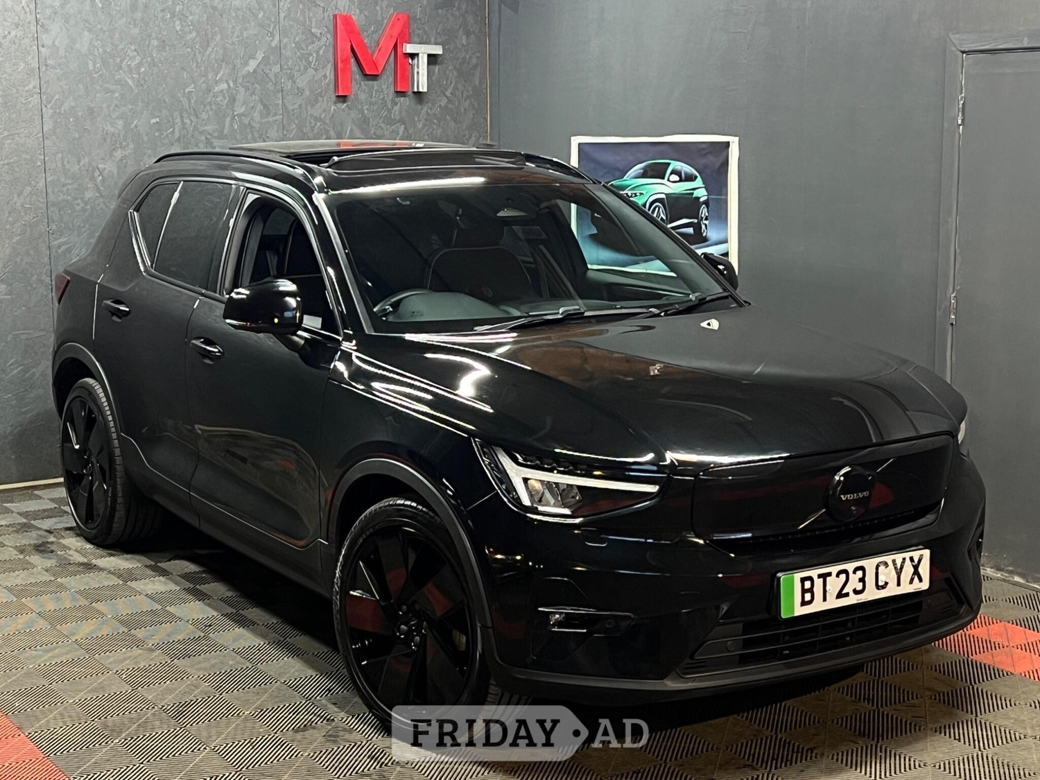 Volvo XC40 2023 - Cars