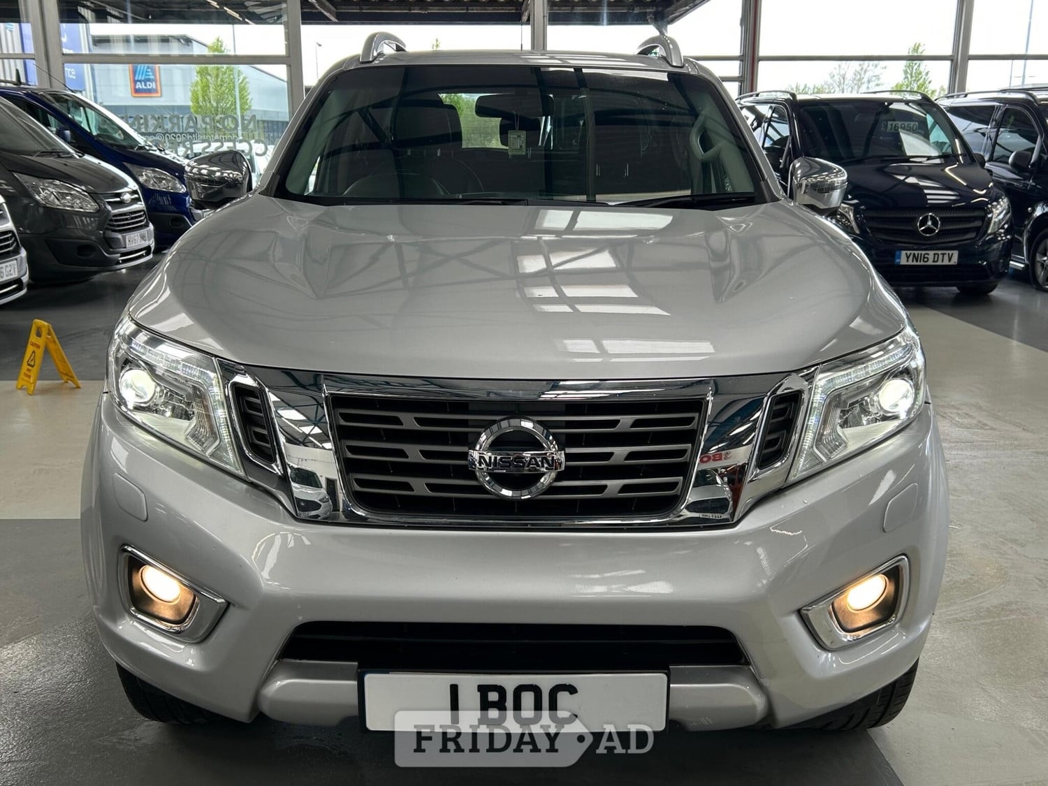 [ berth ]Nissan Navara