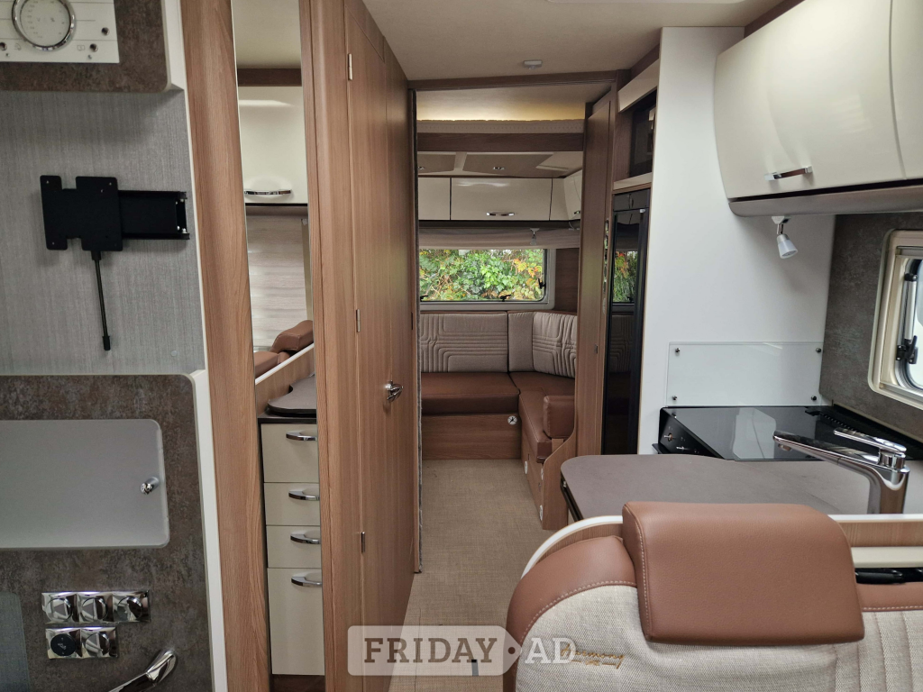 [4 berth ]Burstner Lyseo Harmony Line TD 744 G