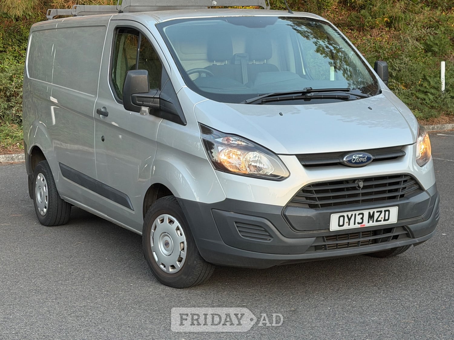 [ berth ]Ford Transit Custom