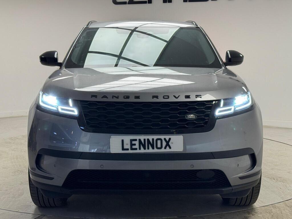 [ berth ]Land Rover Range Rover Velar