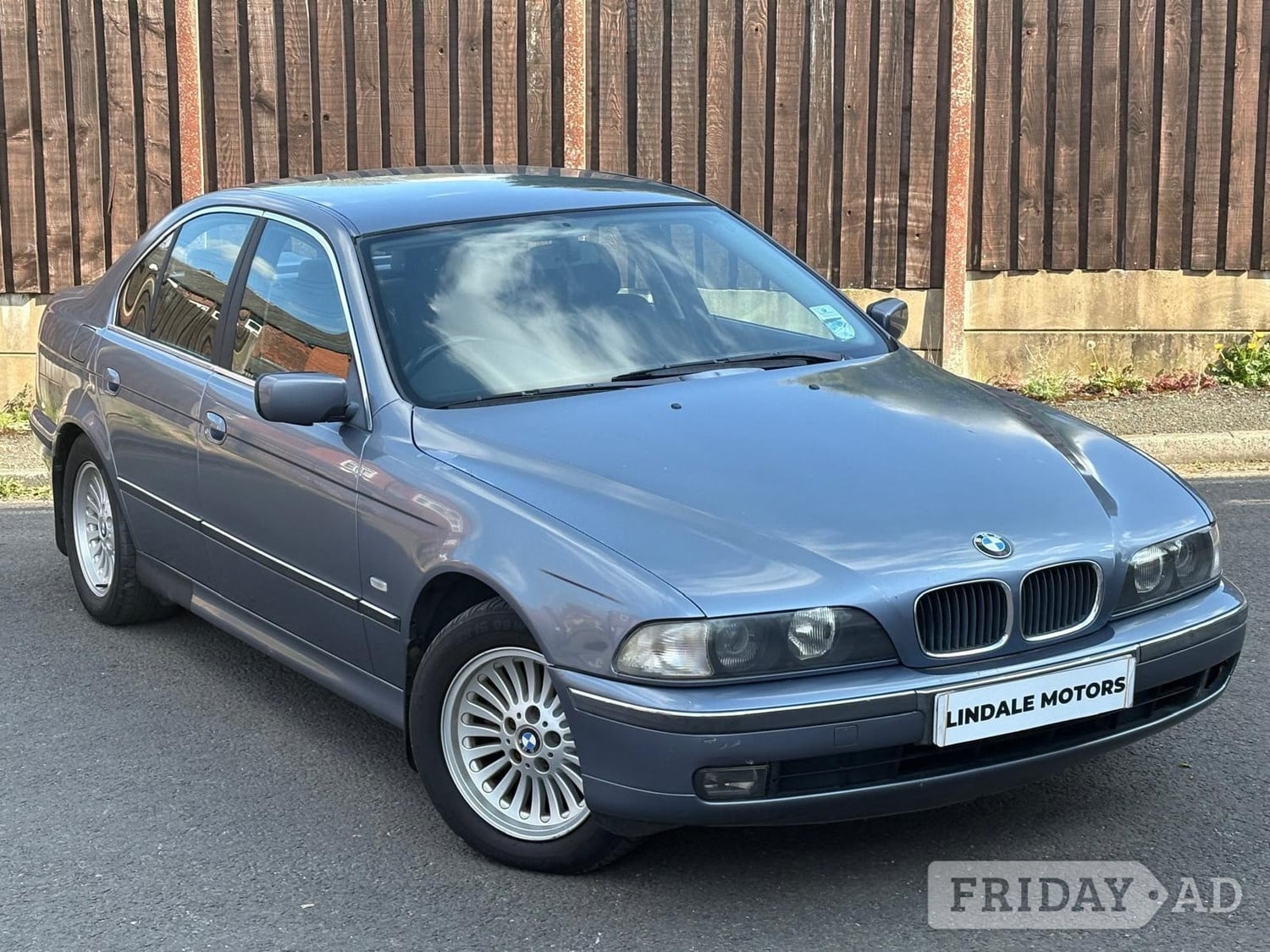 BMW 5 Series 2000 in Oldham