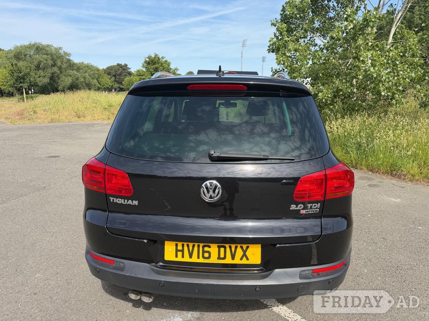 Volkswagen Tiguan 2016 - Cars