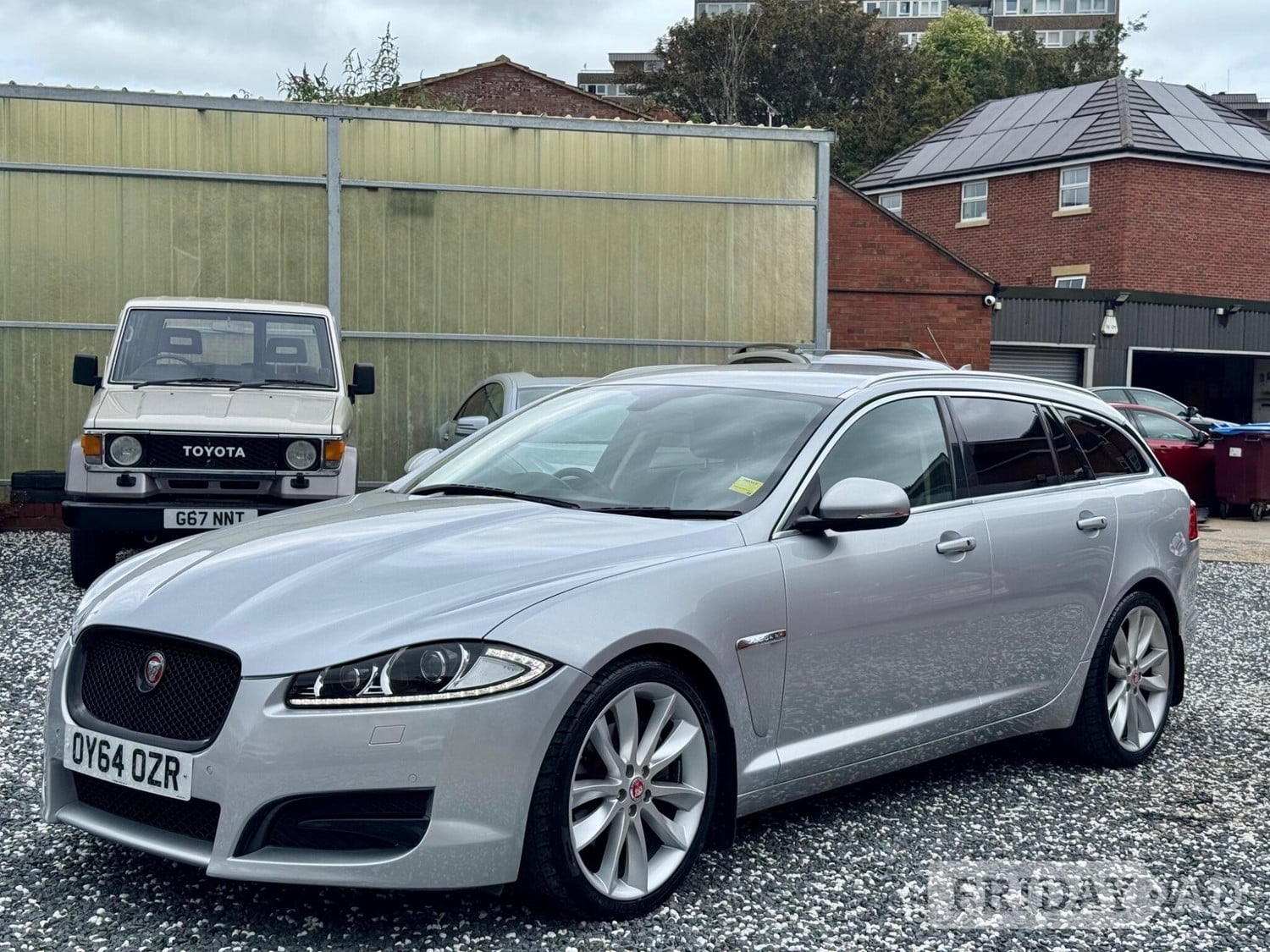 [ berth ]Jaguar XF