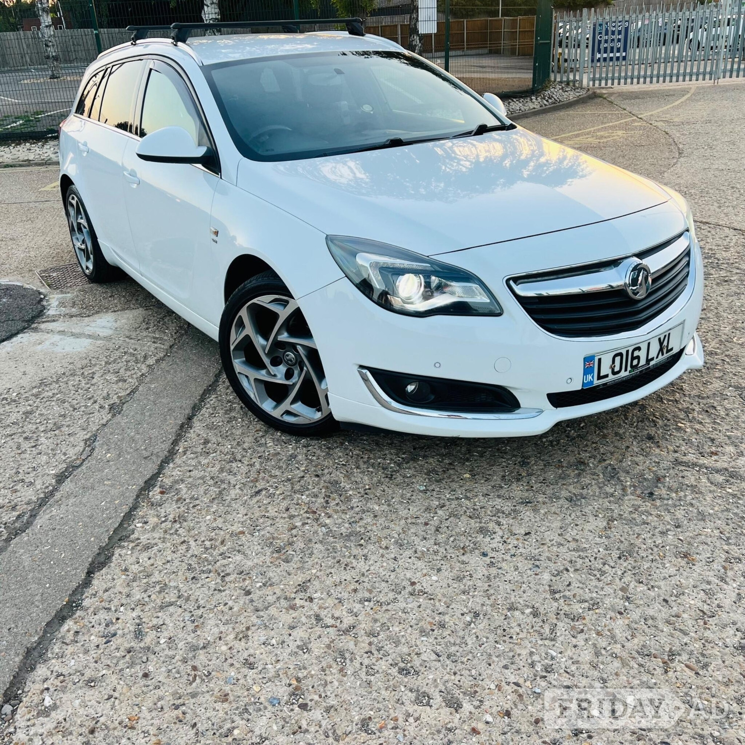 Vauxhall Insignia 2016 in Peterborough