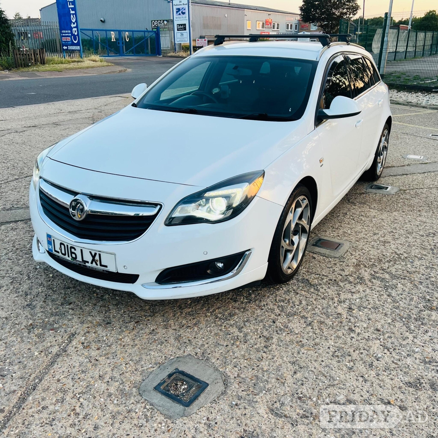 Vauxhall Insignia 2016 - Cars