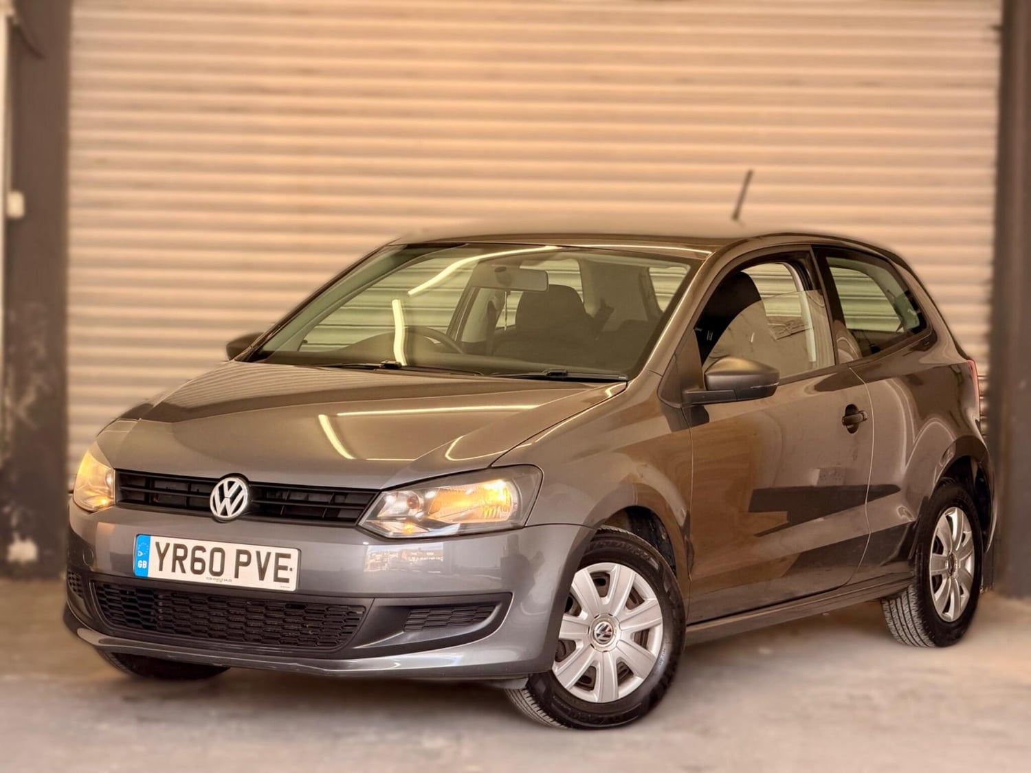 Volkswagen Polo 2010 - Cars