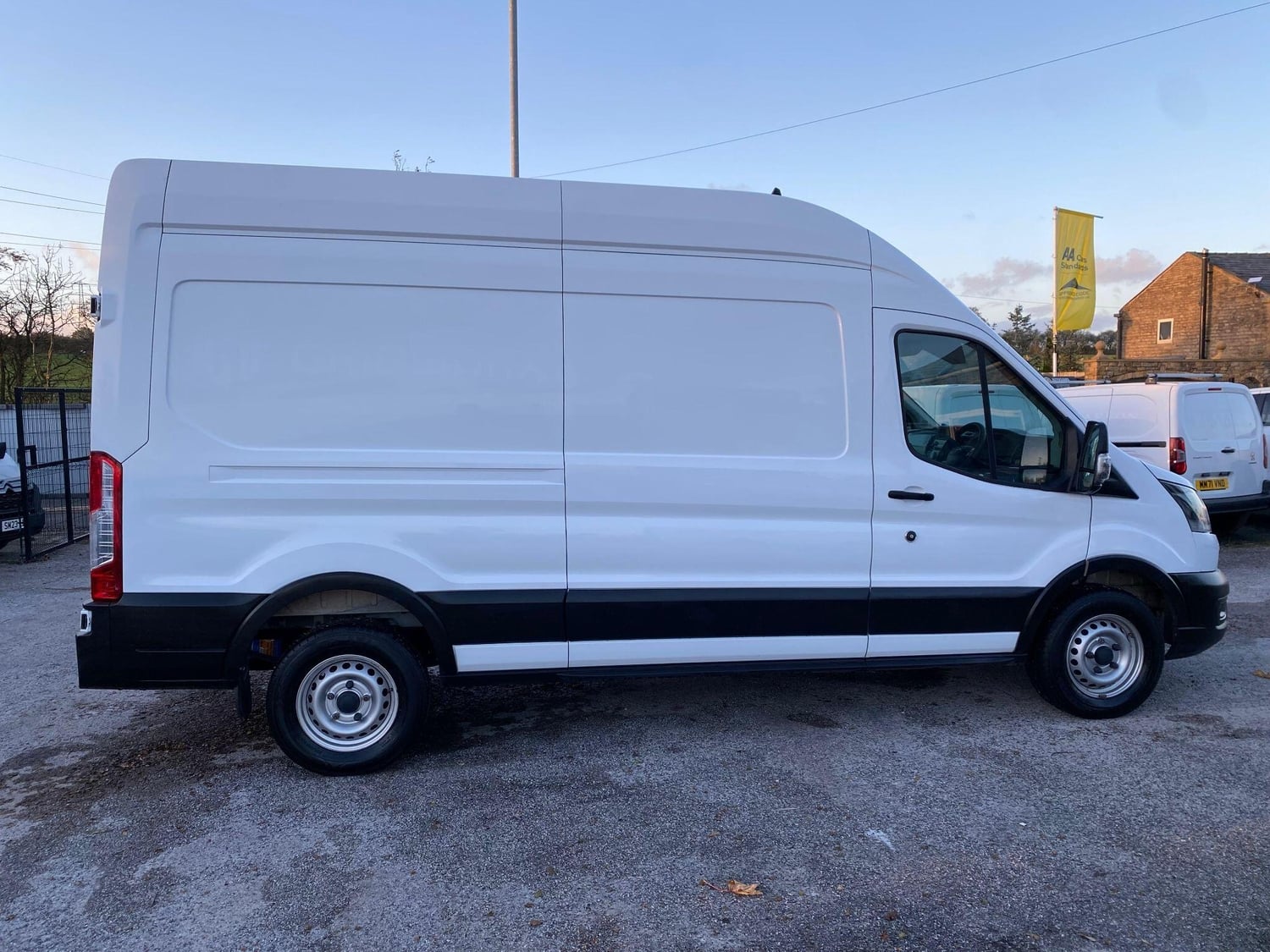 [ berth ]Ford Transit