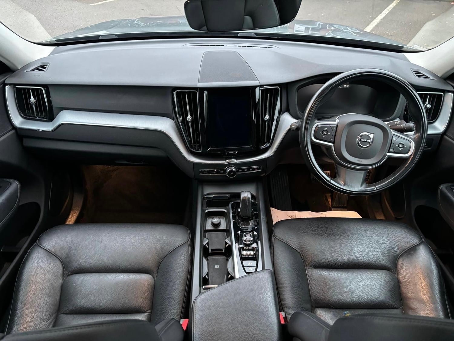 Volvo XC60 2020 - Cars